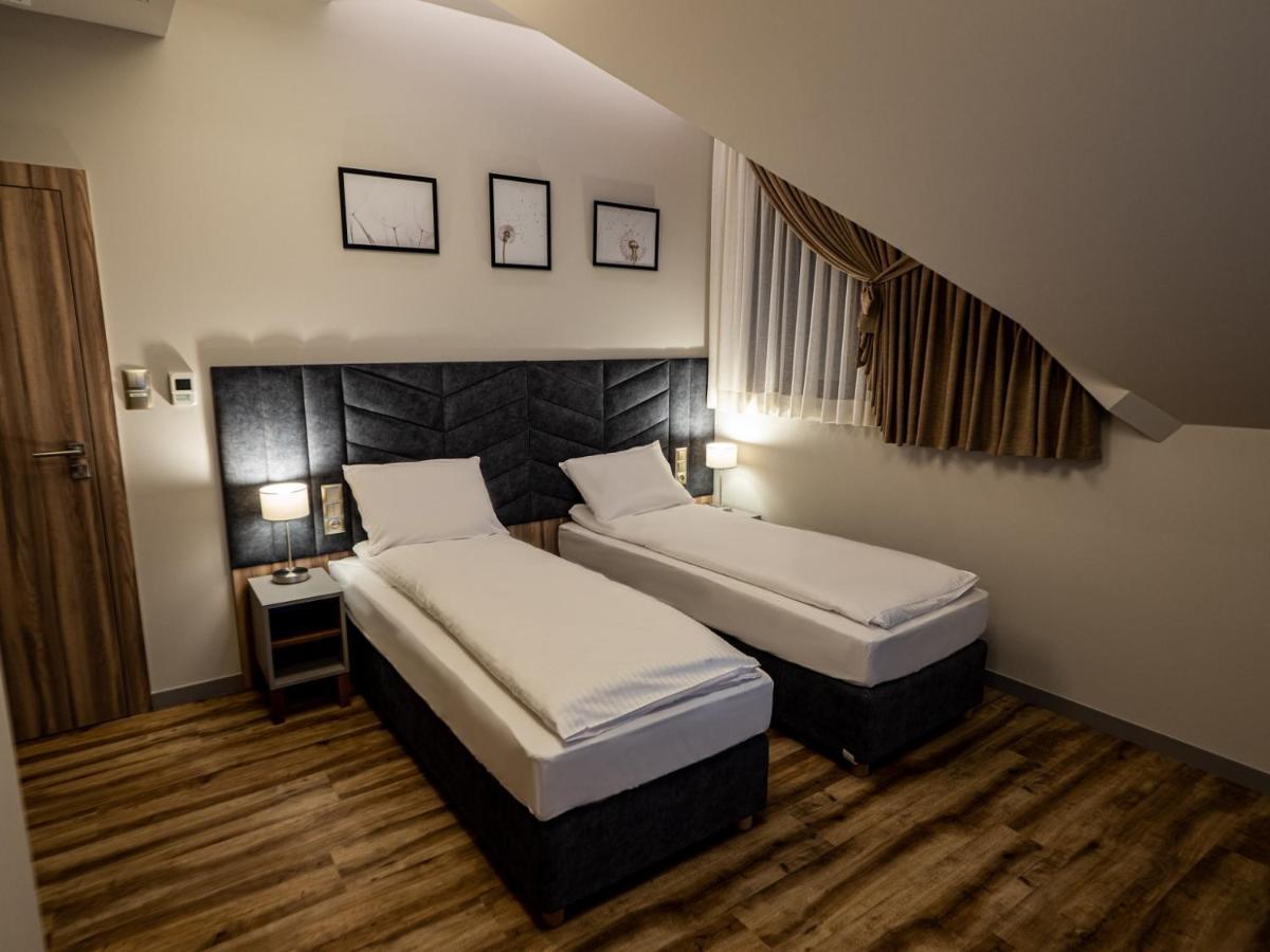 Villa & Gospoda Krakowska Kobiernice 외부 사진